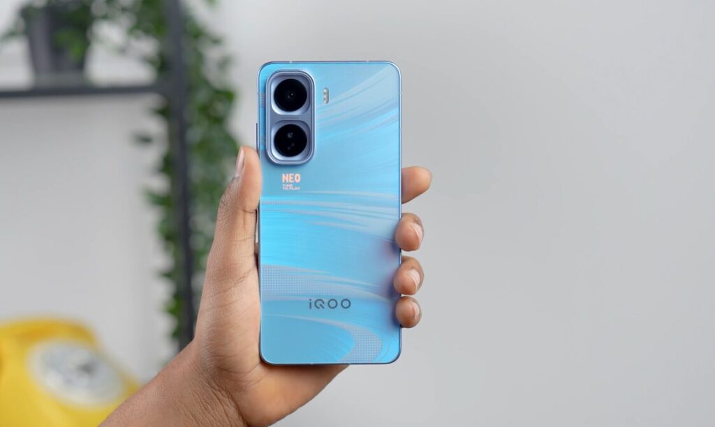 iQOO Neo 11 भारत में खरीदना चाहिए या नहीं