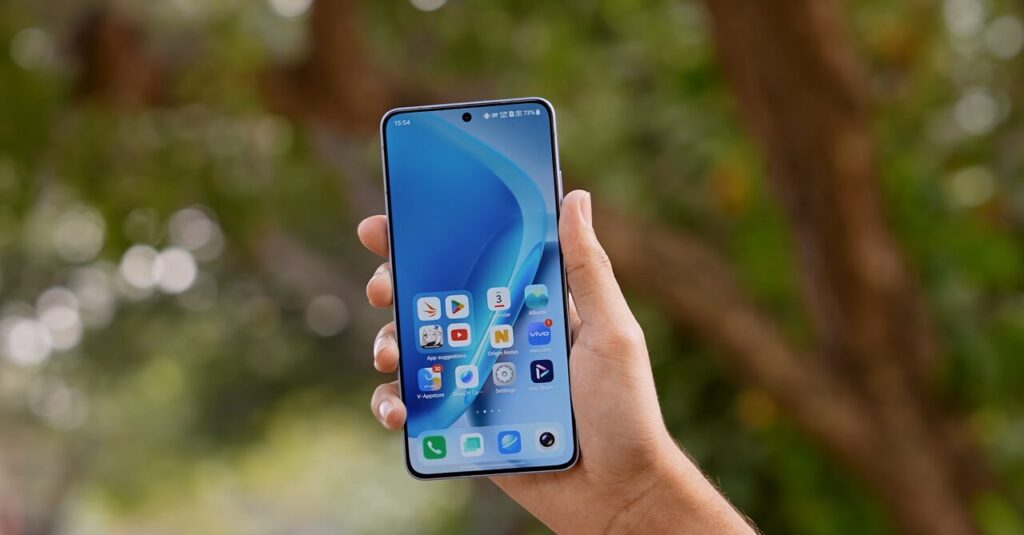 iQOO Neo 11 भारत में खरीदना चाहिए या नहीं